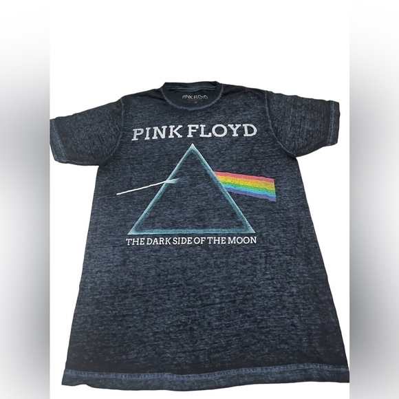 Pink Floyd Tops - PINK FLOYD T-SHIRT
